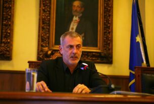 Δήμος Πειραιά: Ψήφισμα για τη διέλευση φορτηγών οχημάτων του Ο.Λ.Π στον Πειραιά