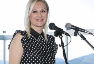 Βασιλική Θεοδωρακοπούλου-Μπόγρη: "Ο υποθαλάσσιος αγωγός της Αίγινας είναι έργο πνοής για την Αττική"