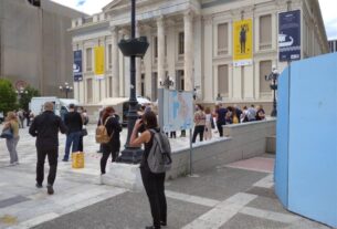 Πειραιάς: Απογοητευτική πρεμιέρα για click away- «Χάνουν» το σήμα για τα POS οι καταστηματάρχες