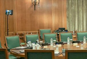 Ανασχηματισμός: Υφυπουργός Ναυτιλίας ο Κώστας Κατσαφάδος- Το νέο υπουργικό σχήμα