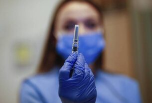 Ανέκδοτο: Ο Έλληνας και το εμβόλιο του covid-19! Τρελό γέλιο