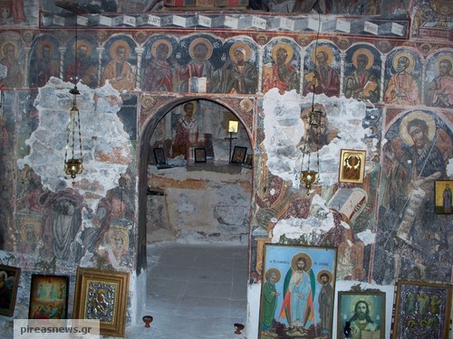 Μάνη: Η Ιστορική Μονή της οικογενείας Καλλέργη στο χωριό Γωνέα 