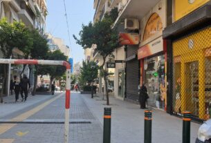 Σε απόγνωση οι έμποροι του Πειραιά: Το Click Away έγινε Far Away