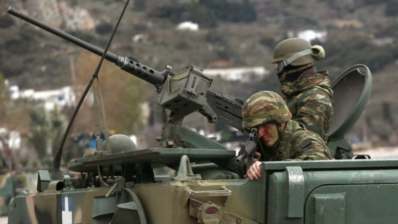 Αυξάνεται κατά τρεις μήνες η στρατιωτική θητεία-Ποιοι θα εξαιρεθούν