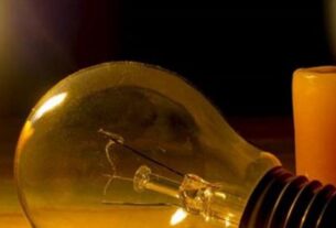 Χωρίς ρεύμα 10.000 νοικοκυριά στην Αττική – “Αγώνας Δρόμου” για την αποκατάσταση της ηλεκτροδότησης