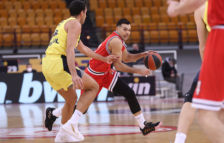 Ολυμπιακός- Φενέρ 71-76