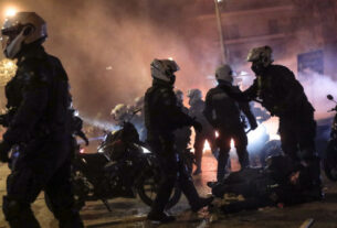 Επεισόδια Νέα Σμύρνη: Στα χέρια της ΕΛΑΣ και ο «Ινδιάνος» που έριξε από το μηχανάκι τον αστυνομικό