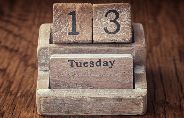 ΤΡΙΤΗ και 13! Γιατί θεωρείται γρουσούζικη κατά την ελληνική παράδοση
