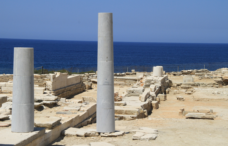 Δεσποτικό: Το νησί του Αιγαίου που δεν έχει κατοίκους αλλά μοιάζει με… υπαίθριο μουσείο