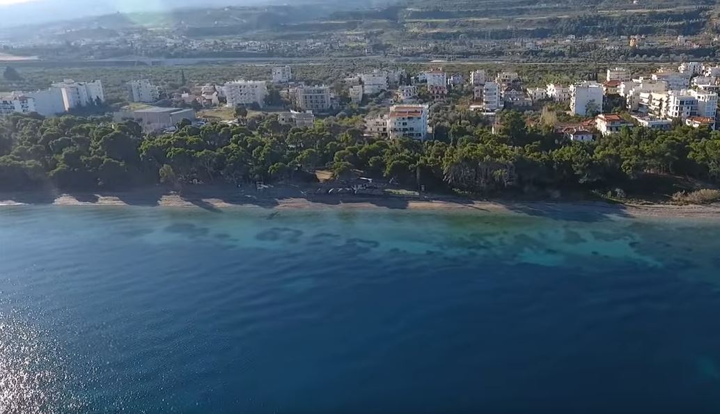 Πευκιάς: Η εξωτική παραλία δίπλα στην Αθήνα που ενέπνευσε τον Άγγελο Σικελιανό-video