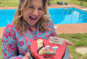 Απίστευτο! Αυτή είναι τελικά η πραγματική της ηλικία της Δέσποινας Μοιραράκη-video