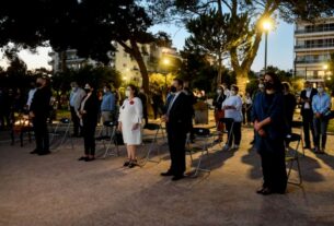 Εκδήλωση τιμής και μνήμης για τα 102 χρόνια από τη Γενοκτονία των Ελλήνων του Πόντου στο Μνημείο Γενοκτονίας της πλατείας Αλεξάνδρας στον Πειραιά