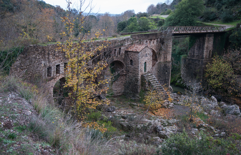 Ο θρύλος του γεφυριού που απεικονιζόταν στο πεντοχίλιαρο