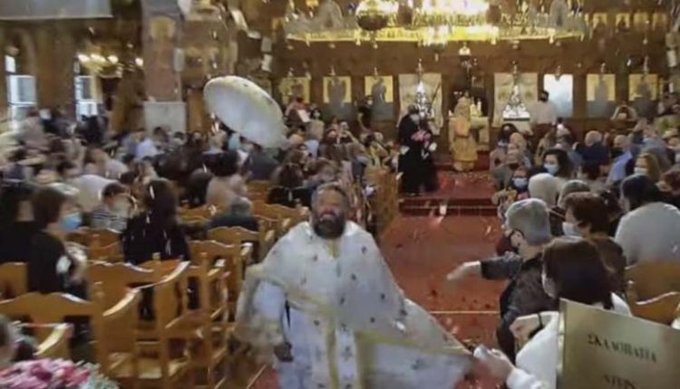 Viral Video: O ιερέας που έκανε Ανάσταση σε χρόνο… ρεκόρ!