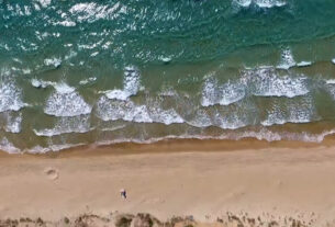 Χρυσή Ακτή: Η παραλία που λατρεύουν οι ξένοι, αλλά δεν γνωρίζουν πολλοί Έλληνες (video)