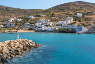 Κυκλάδες: Η Σίκινος με την άγρια ομορφιά της αποτελεί ένα πραγματικό όνειρο