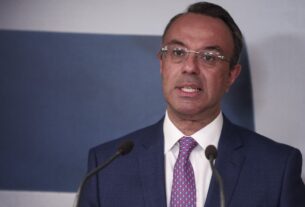 Χρήστος Σταϊκούρας: «Πολίτες με παίρνουν τηλέφωνο και μου λένε αυξήστε μας τον ΕΝΦΙΑ» (video)