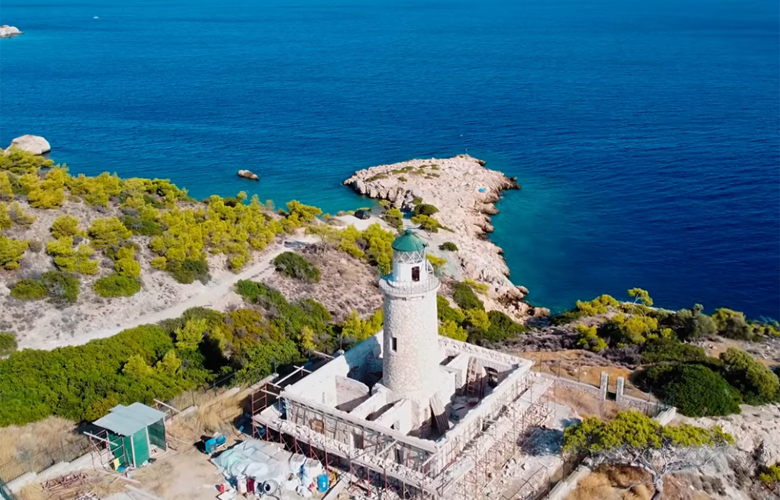 Κόγχη: Η μυστική παραλία στην Σαλαμίνα με τα κρυστάλλινα νερά (video)