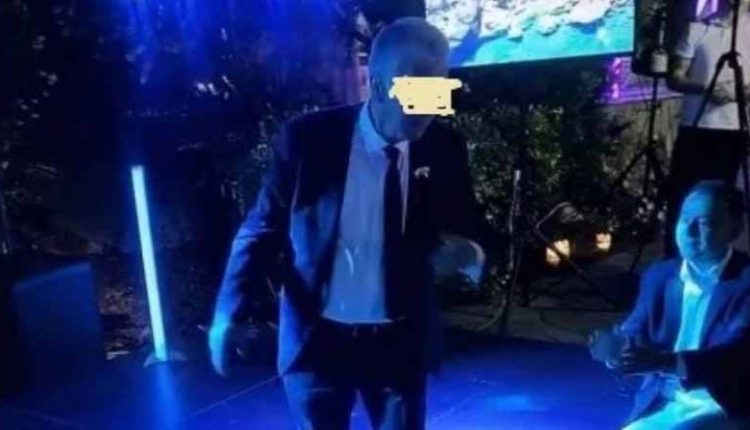 Βουλευτής της Ν.Δ. τα "σπάει" σε γλέντι 