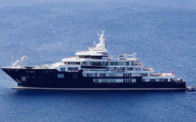Καλοκαίρι 2021: Γέμισαν με superyachts πλουσίων οι ελληνικές θάλασσες