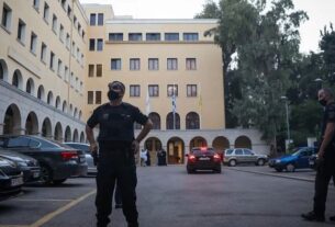 Μονή Πετράκη: Ιερέας υπό καθαίρεση έριξε βιτριόλι σε έξι Μητροπολίτες!