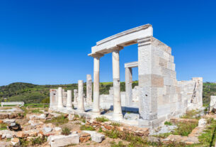 Νάξος: Ο ελληνικός ναός που χτίστηκε έναν αιώνα πριν τον Παρθενώνα