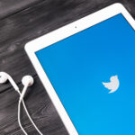 Twitter Blue: Η νέα υπηρεσία που «ξεγράφει» tweets σε 30 δευτερόλεπτα
