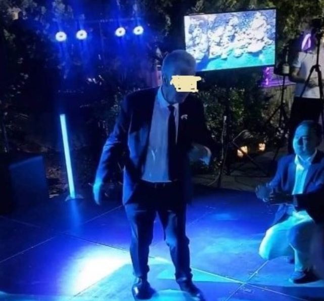 Βουλευτής της Ν.Δ. τα "σπάει" σε γλέντι 