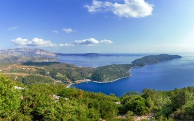 5 ελληνικά νησιά για "ψαγμένες" καλοκαιρινές διακοπές