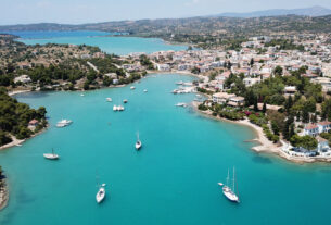 Πόρτο Χέλι: Ο κοσμοπολίτικος προορισμός για το Σαββατοκύριακο