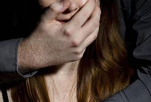 «Έβαλε τα δάχτυλά του βίαια στο αιδοίο μου και ταυτόχρονα χάιδευε το στήθος μου…» – Νέο «κρούσμα» από διάσημο ηθοποιό