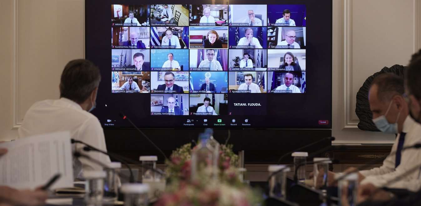 Οι "άγνωστοι" υπουργοί και η αρνητική δημοτικότητα τρέχουν τον ανασχηματισμό