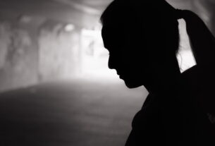 Τρόμος στου Ζωγράφου: Ανθρωπόμορφο κτήνος επιχείρησε να βιάσει 21χρονη!