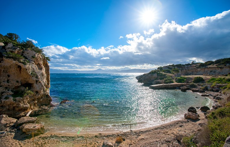 Φθινόπωρο 2021: Τρεις παραλίες για να πας μονοήμερη εκδρομή