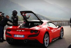 30 Ferrari θα μαγέψουν τους επισκέπτες της έκθεσης που ξεκινά στον Πειραιά