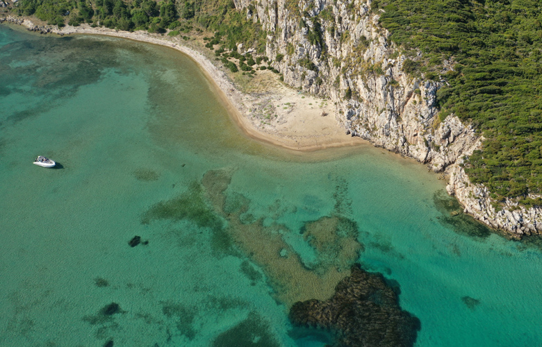 Φονιάς: Το μυστήριο νησί και η ταινία που γυρίστηκε εκεί (video)