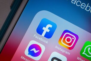 Facebook: Το σκάνδαλο και η τεχνική βλάβη