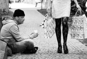 "Καταπίνει" η φτώχεια την Ελλάδα! Προκαλούν θλίψη τα στοιχεία της Eurostat