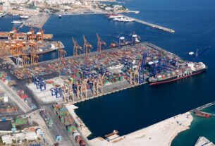 Λιμάνι Πειραιά: Ξαναλειτουργεί μετά από 8 ημέρες