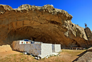 4 μοναδικές εκκλησίες της χώρας που δεν μοιάζουν με καμία άλλη (φωτο)