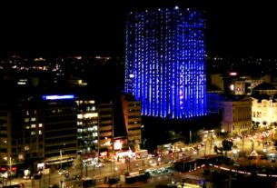 Με πανδαισία χρωμάτων η φωταγώγηση του  Πύργου Πειραιά!