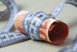 Πληθωρισμός στα ύψη και τεράστιες αυξήσεις σε ενέργεια και τρόφιμα