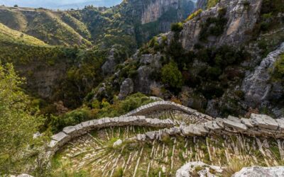 Ήπειρος: Δείτε την πιο εντυπωσιακή και παράξενη πέτρινη σκάλα της Ελλάδας