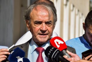 Έφυγε από τη ζωή ο δικηγόρος και πρώην υπουργός, Δημήτρης Τσοβόλας