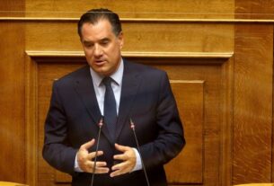 Ανάλγητη η κυβέρνηση: Λέει ξανά «Όχι» στη μείωση του ΕΦΚ στα καύσιμα, τη στιγμή που για ένα ταξίδι Θεσσαλονίκη-Αθήνα θα φεύγει το μισό μηνιάτικο σε βενζίνες!