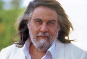 Έφυγε από τη ζωή ο σπουδαίος μουσικοσυνθέτης Βαγγέλης Παπαθανασίου