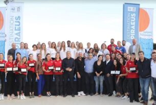 Ο Δήμος Πειραιά βράβευσε τις γυναικείες ομάδες πόλο του Ολυμπιακού και του Εθνικού για την κατάκτηση κορυφαίων ευρωπαϊκών τίτλων