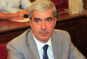 Εύβοια: Αγανακτισμένοι πυρόπληκτοι αποδοκίμασαν άγρια τον Σίμο Κεδίκογλου