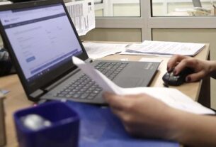 Ανακοίνωση εργαζομένων για απόλυση στην ιστοσελίδα alfavita.gr