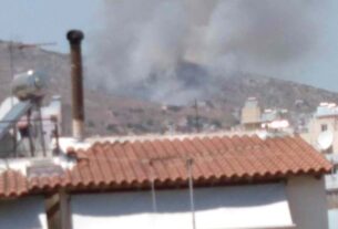 Άνω Κορυδαλλός: Φωτιά τώρα κοντά στην περιοχή του Σχιστού